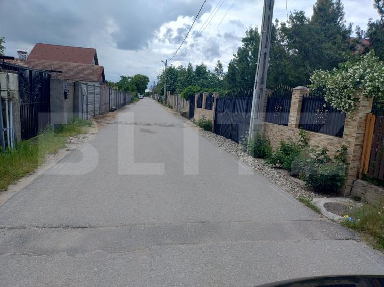 Casă individuală cu 2 camere cu Teren 1362 Mp în Malu Mare