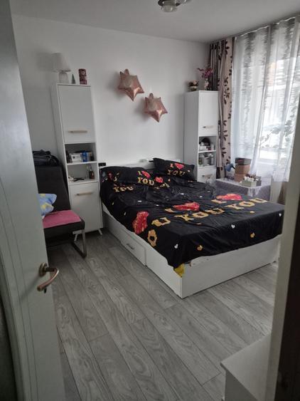 Apartament decomnadat cu 3 camere,2 bai,gradina si parcare ,zona Eroilor - 6