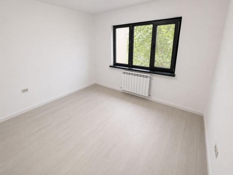 Apartament cu 2 camere semidecomandat în Poarta 6