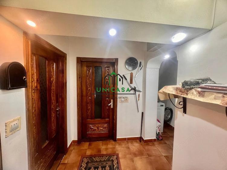 Apartament cu 2 camere decomandat în Căzănești (Râmnicu Vâlcea)