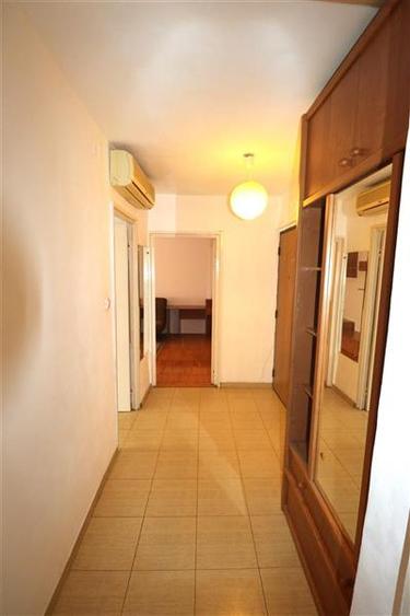 Apartament cu 2 camere decomandat în Complex Studențesc