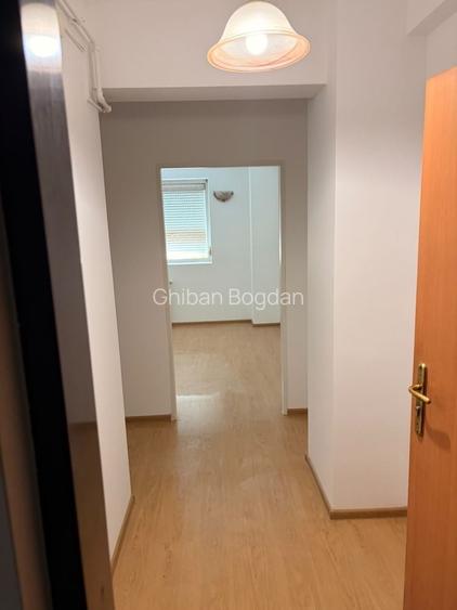 Vand apartament cu o camera