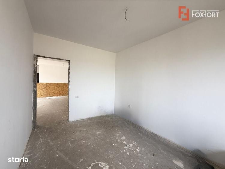 Casă cu 3 camere în Săcălaz