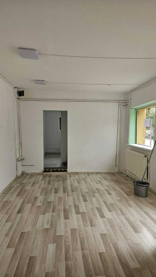 Spațiu comercial, de 40 mp, în Dobroești