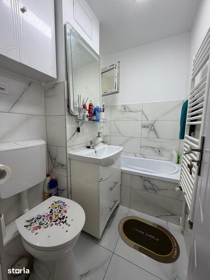 Apartament cu 2 camere semidecomandat în Micro 38