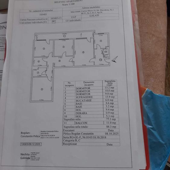 Apartament cu 4 camere semidecomandat în Micro 16
