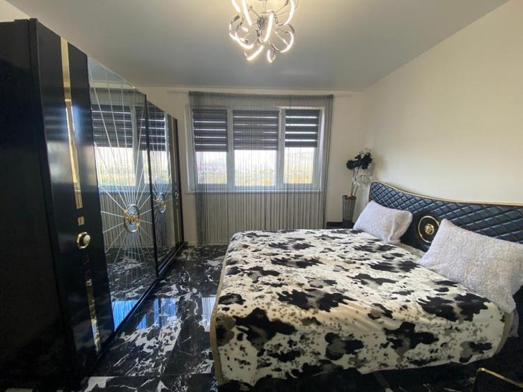 Apartament cu 3 camere decomandat, mobilat în Florești