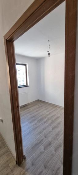 Apartament cu 2 camere semidecomandat în Crihala