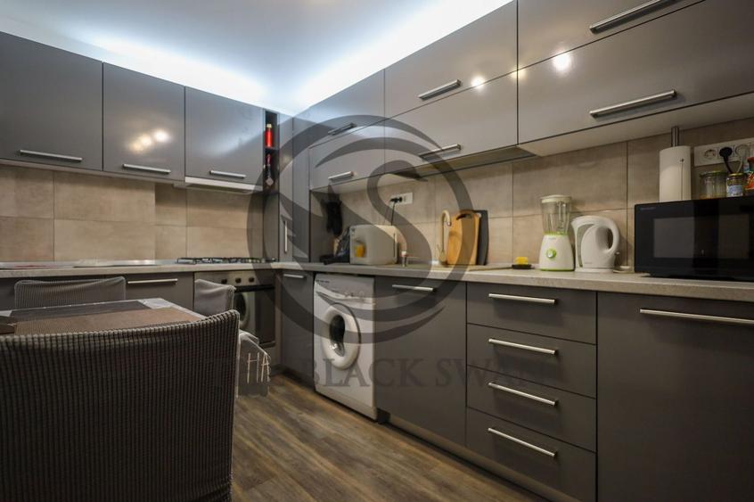 Casă individuală cu 7 camere cu Piscina în Puchenii-Moșneni
