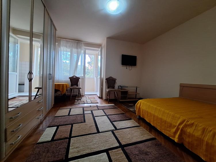 Garsonieră semidecomandată, mobilată în Brâncoveanu