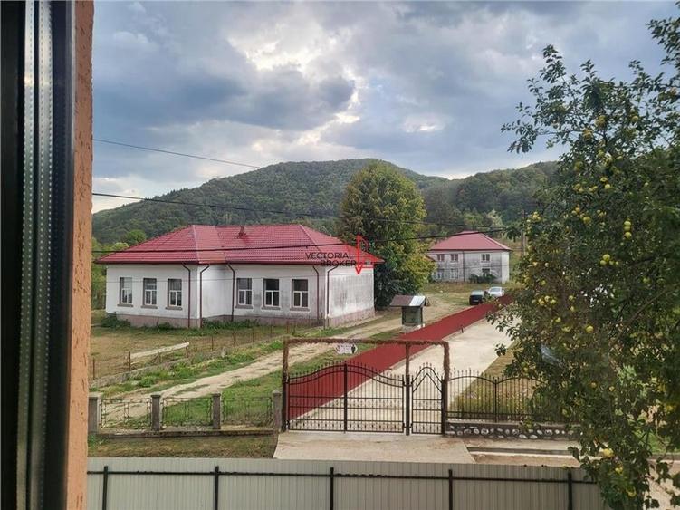 Casă individuală cu 5 camere cu Canalizare în Mușătești