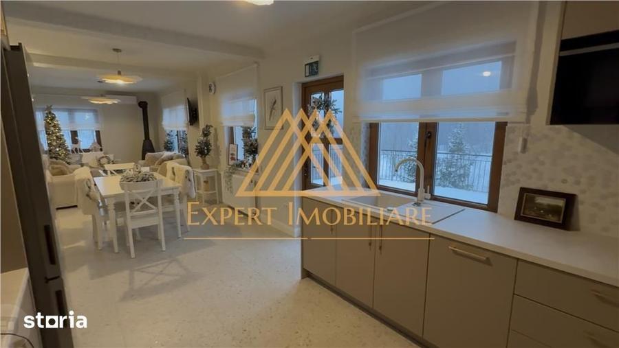 Casă cu 9 camere cu Teren 2000 Mp în Paltin