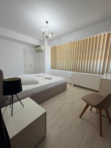 Apartament cu 2 camere decomandat în Aeroport