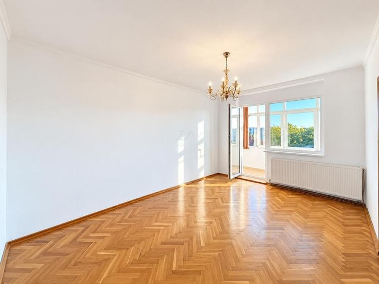 Apartament cu 4 camere decomandat în Șagului