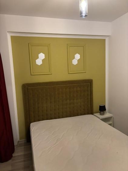 Apartament cu 2 camere semidecomandat, mobilat în Central