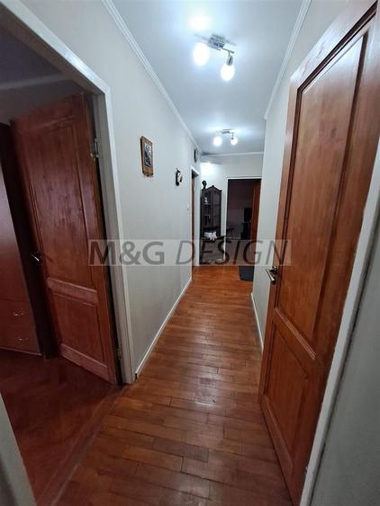 Apartament cu 3 camere decomandat în Semicentral
