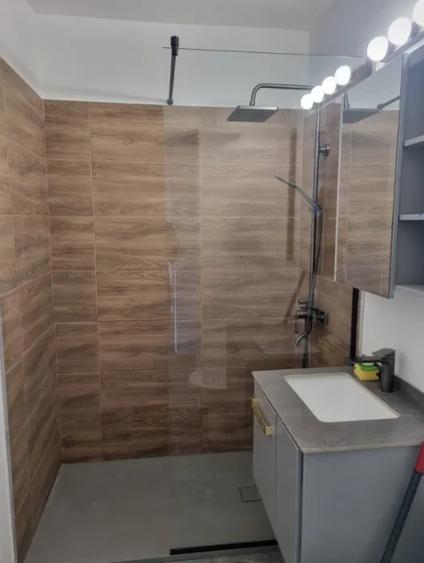 Apartament cu 2 camere decomandat în 1 Decembrie 1918