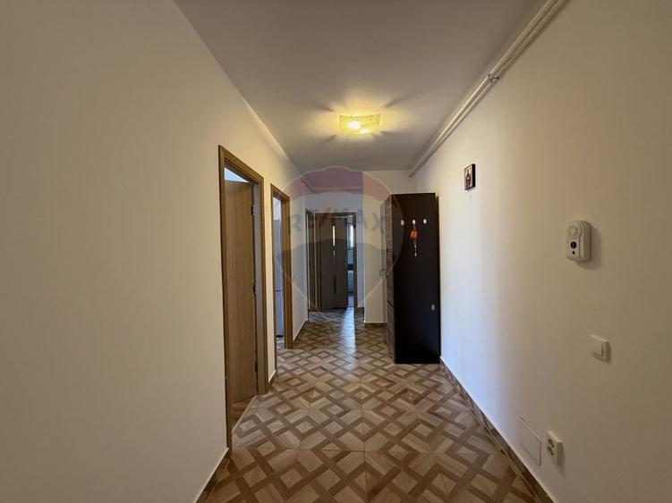 Apartament cu 2 camere decomandat în Florești