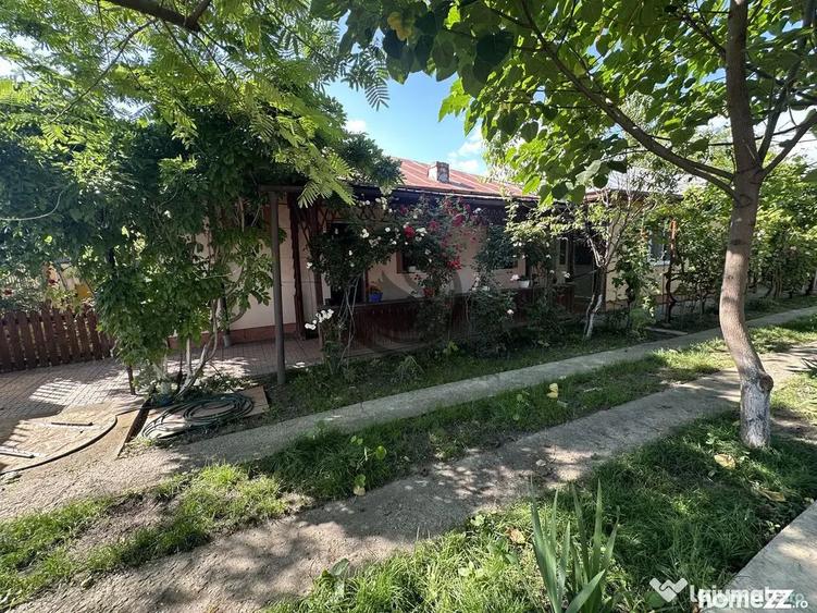 Casă cu 4 camere cu Teren 660 Mp în Central