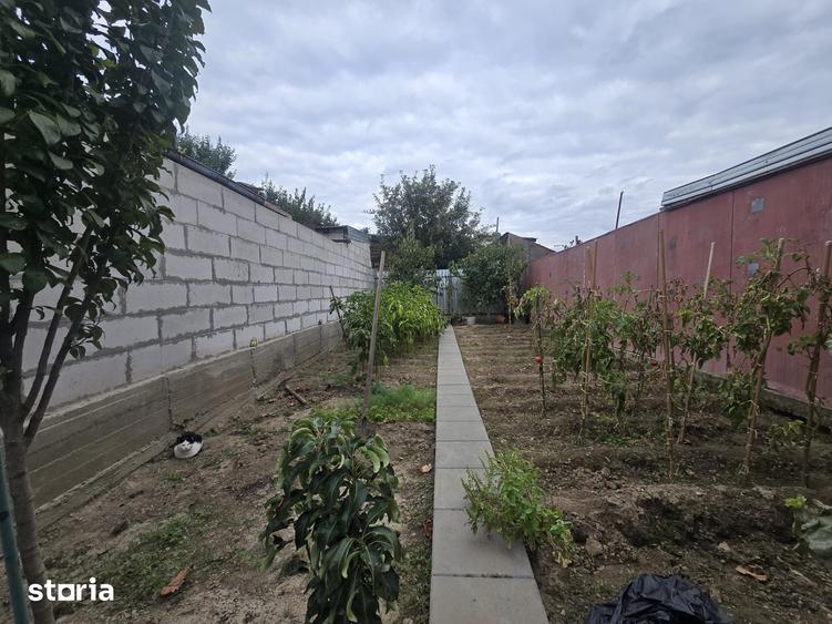 Casă cu 3 camere cu Teren 211 Mp în Brăilița