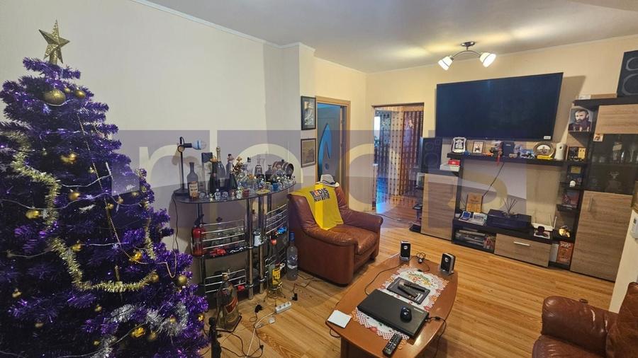 Apartament cu 4 camere decomandat în Sebastian