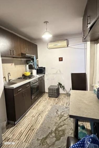 Apartament cu 3 camere decomandat, mobilat în Crângași