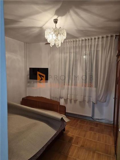 Apartament cu 2 camere decomandat, mobilat în Unirii Sud