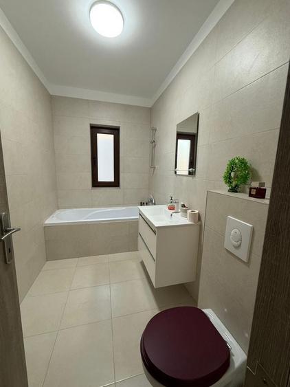 Apartament cu 3 camere în Calea Urseni