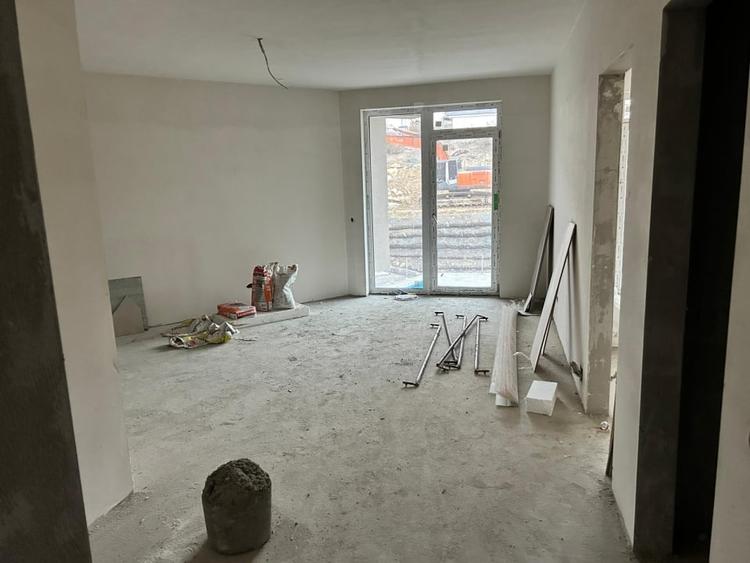 Apartament cu 2 camere semidecomandat în Florești — fotografia 1