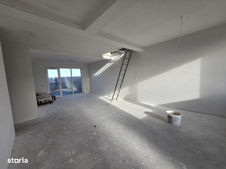Casă cu 3 camere cu Teren 200 Mp în Sânandrei