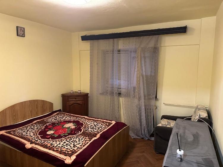 Apartament cu 2 camere decomandat, mobilat în Steaua