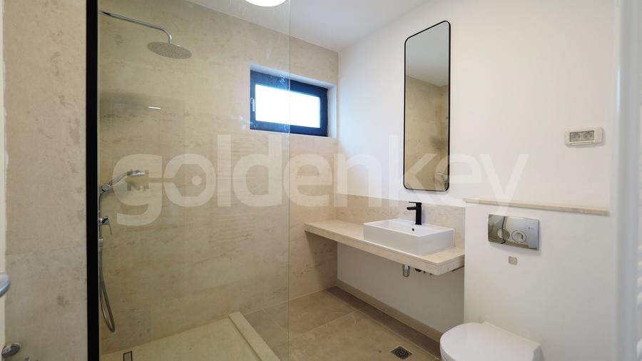 Casă individuală cu 5 camere cu Canalizare în Corbeanca