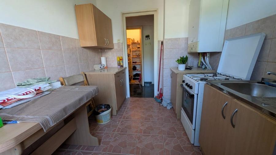 Apartament cu 2 camere semidecomandat, mobilat în Săsar