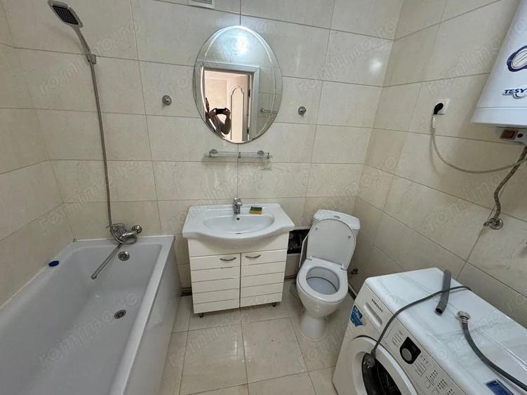 Garsonieră decomandată în 13 Septembrie