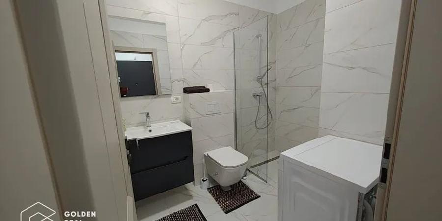 Apartament cu 3 camere decomandat în Vladimirescu