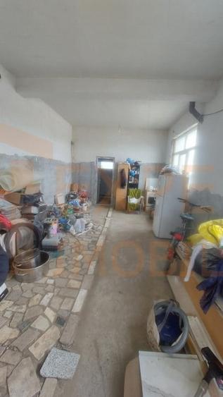 Casă individuală cu 3 camere cu Teren 1500 Mp în Palas