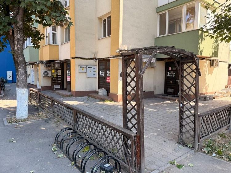 Spațiu comercial, de 60 mp, în Exterior Vest
