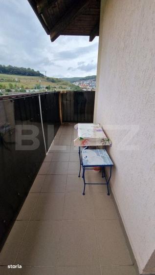 Apartament cu 4 camere semidecomandat în Florești