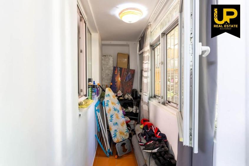 Apartament cu 3 camere semidecomandat, mobilat în Timpuri Noi