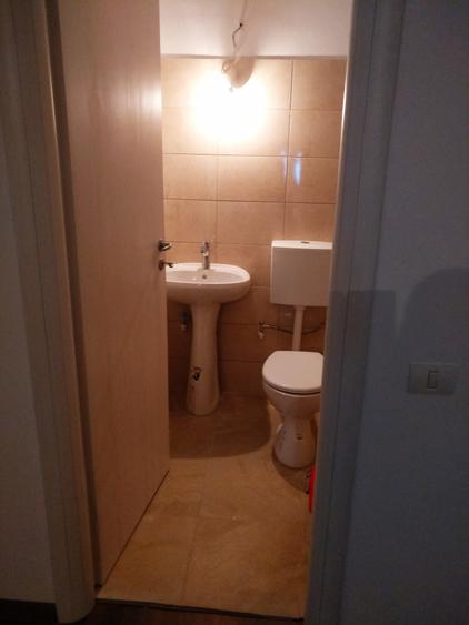 Birou, de 100 mp, în Central