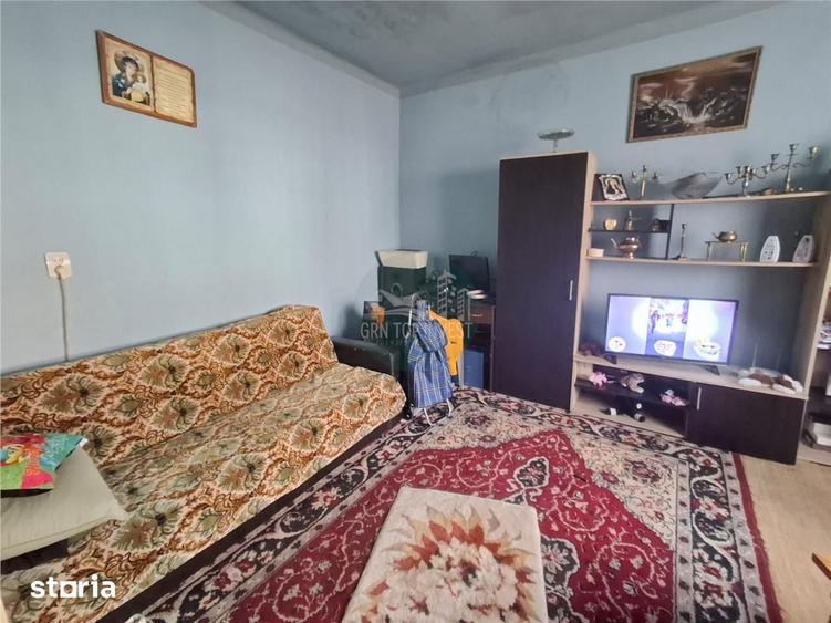 Casă cu 2 camere cu Teren 120 Mp în Vasile Aaron
