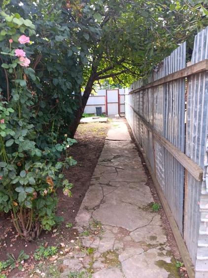 Casă cu 3 camere în Pantelimon