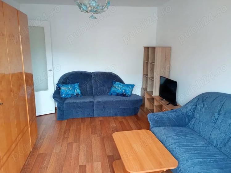 Apartament cu 2 camere decomandat în Micro 15