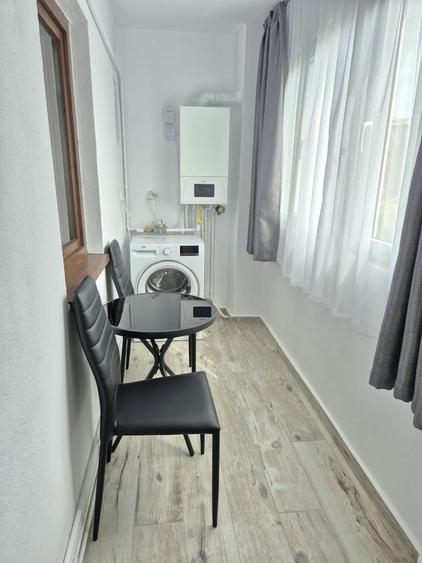 Apartament cu 2 camere decomandat în Sud