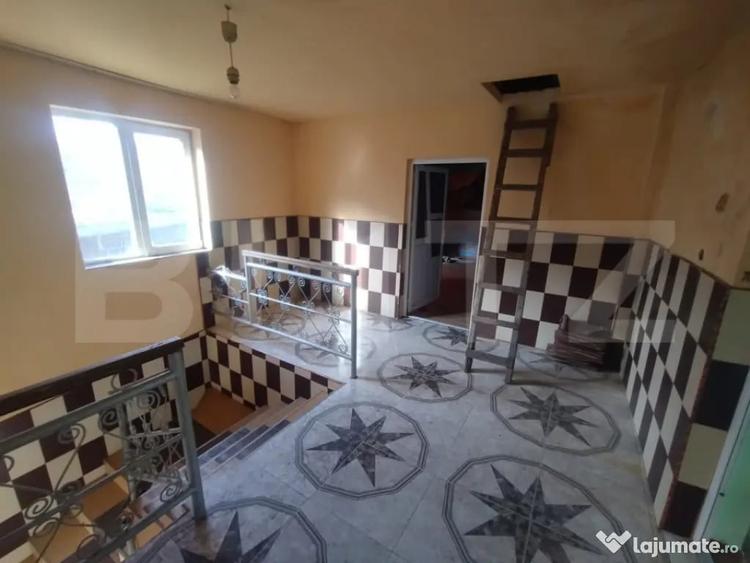 Casă cu 5 camere cu Teren 1000 Mp în Central