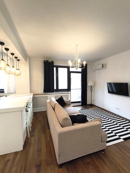 Apartament cu 3 camere decomandat în Pipera