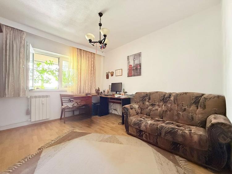 Apartament ultracentral 4 camere - 8