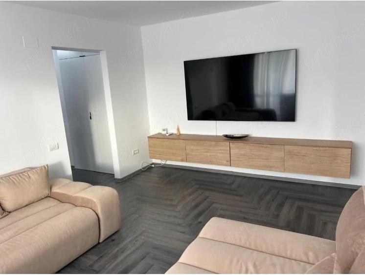 Apartament cu 2 camere semidecomandat în Ultracentral