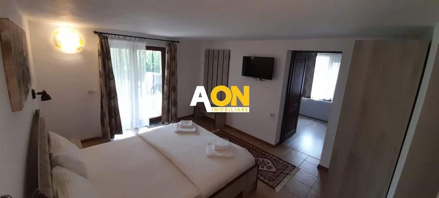 Casă individuală cu 8 camere cu Canalizare în Vadu Moților