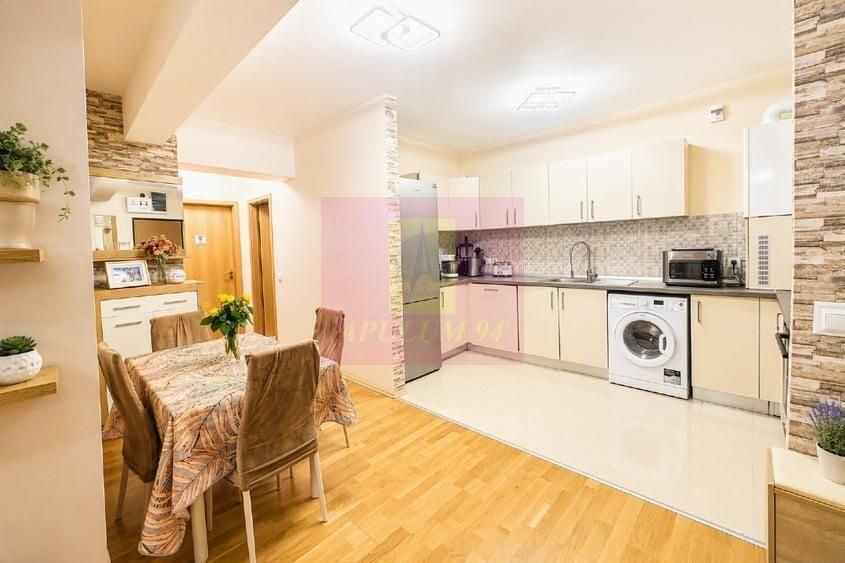 Apartament cu 4 camere decomandat în Dristor